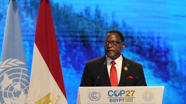 Lazarus McCarthy Chakwera, president of Malawi, speaks at the COP27 U.N. Climate Summit, Tuesday, Nov. 8, 2022, in Sharm el-Sheikh, Egypt. - Sputnik International