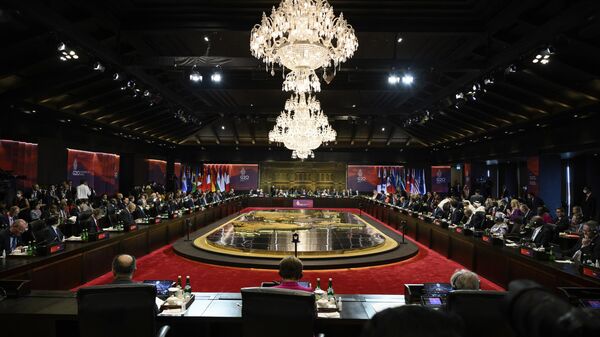 World leaders attend a working session at the G20 Summit in Nusa Dua, Bali, Indonesia on Nov. 15, 2022. - Sputnik International