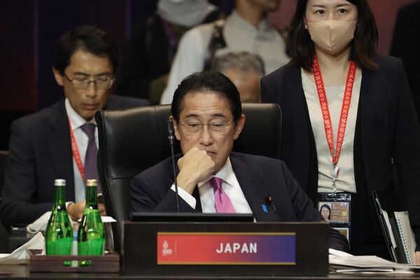 Japan&#x27;s Prime Minister Fumio Kishida attends a session at the G20 Leaders&#x27; Summit, in Nusa Dua, Bali, Indonesia, Wednesday, Nov. 16, 2022.  - Sputnik International
