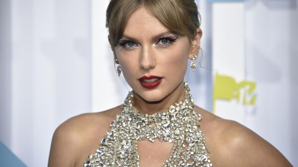 Taylor Swift arrives at the MTV Video Music Awards at the Prudential Center on Sunday, Aug. 28, 2022, in Newark, N.J. - Sputnik International