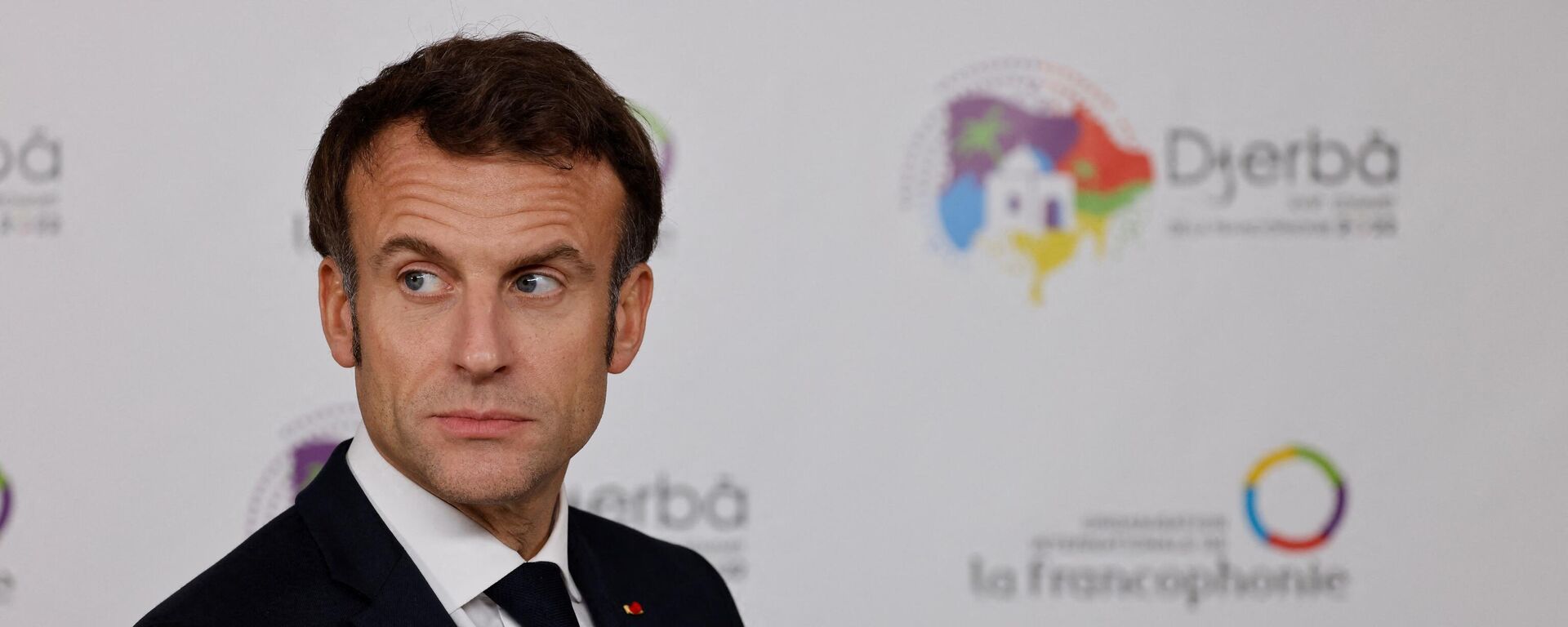 France's President Emmanuel Macron looks on during a bilateral meeting at the 18th Francophone countries Summit in Djerba, on November 19, 2022.  - Sputnik International, 1920, 21.11.2022