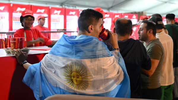A supporter of the Argentinian team in the fan zone during the US-Wales match at the FIFA 2022 World Cup. - Sputnik International