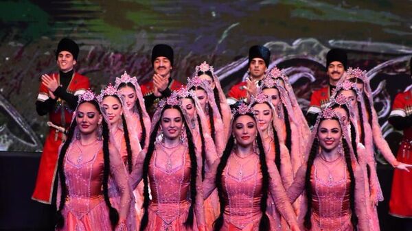 Russian dancers performing at the Festival of Russian Culture in New Delhi, India - Sputnik International
