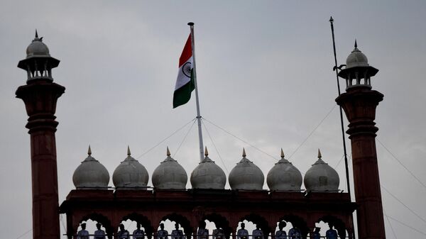 Indian soldiers participate in a full-dress rehearsal for the 73rd Independence Day celebrations at the Red Fort in New Delhi on August 13, 2019. - India celebrates its anniversary of independence from Britain on August 15 with great pomp, with the Indian tricolour hoisted atop prominent buildings and homes. - Sputnik International