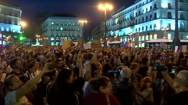 Thousands Participate in Feminist Protests in Madrid - Sputnik International