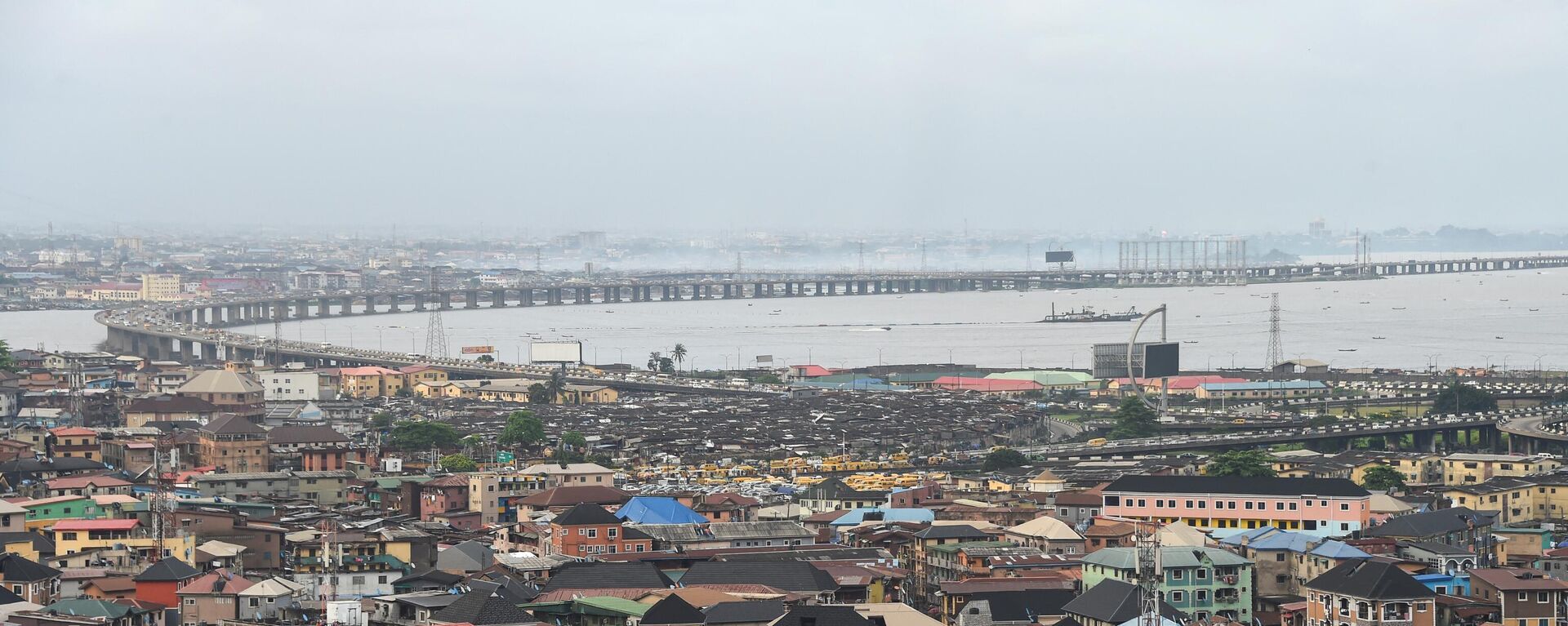 A aerial view of Lagos showing the Third Mainland bridge, on October 7, 2022. - Sputnik International, 1920, 28.11.2022