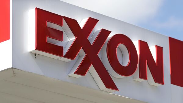 This April 25, 2017, file photo, shows an Exxon service station sign in Nashville, Tenn.  Exxon Mobil Corp.  on Tuesday, Feb. 1, 2022 reported fourth-quarter earnings of $8.87 billion. - Sputnik International