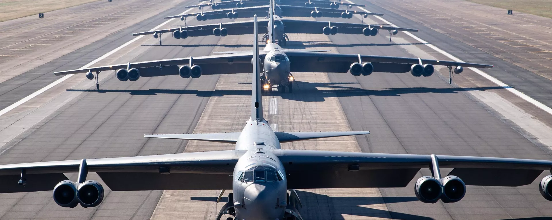 B-52H Stratofortresses from the 2nd Bomb Wing line up on the runway at Barksdale Air Force Base, La., Oct. 14, 2020. The B-52 is a long-range, heavy bomber that can perform a variety of missions and has been the backbone of U.S. strategic bomber forces for more than 60 years. - Sputnik International, 1920, 05.10.2023