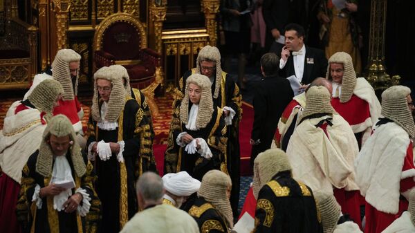 Members of the House of Lords talk prior to the State Opening of Parliament - Sputnik International