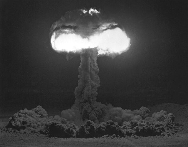 Plumbbob Hood atomic bomb test at the Nevada Test Site, on July 5, 1957. - Sputnik International