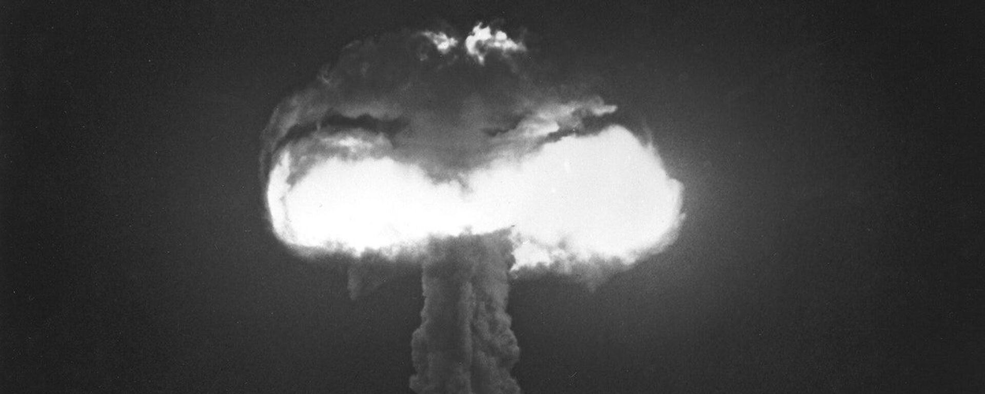 Plumbbob Hood atomic bomb test at Nevada nuclear test site, on July 5, 1957 - Sputnik International, 1920, 10.12.2022