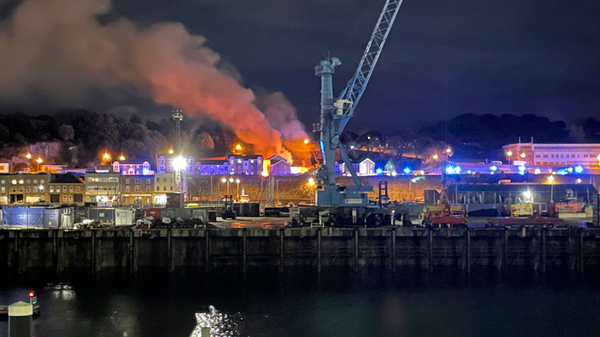 Fire after explosion in St Helier, the capital city of the British island of Jersey. - Sputnik International