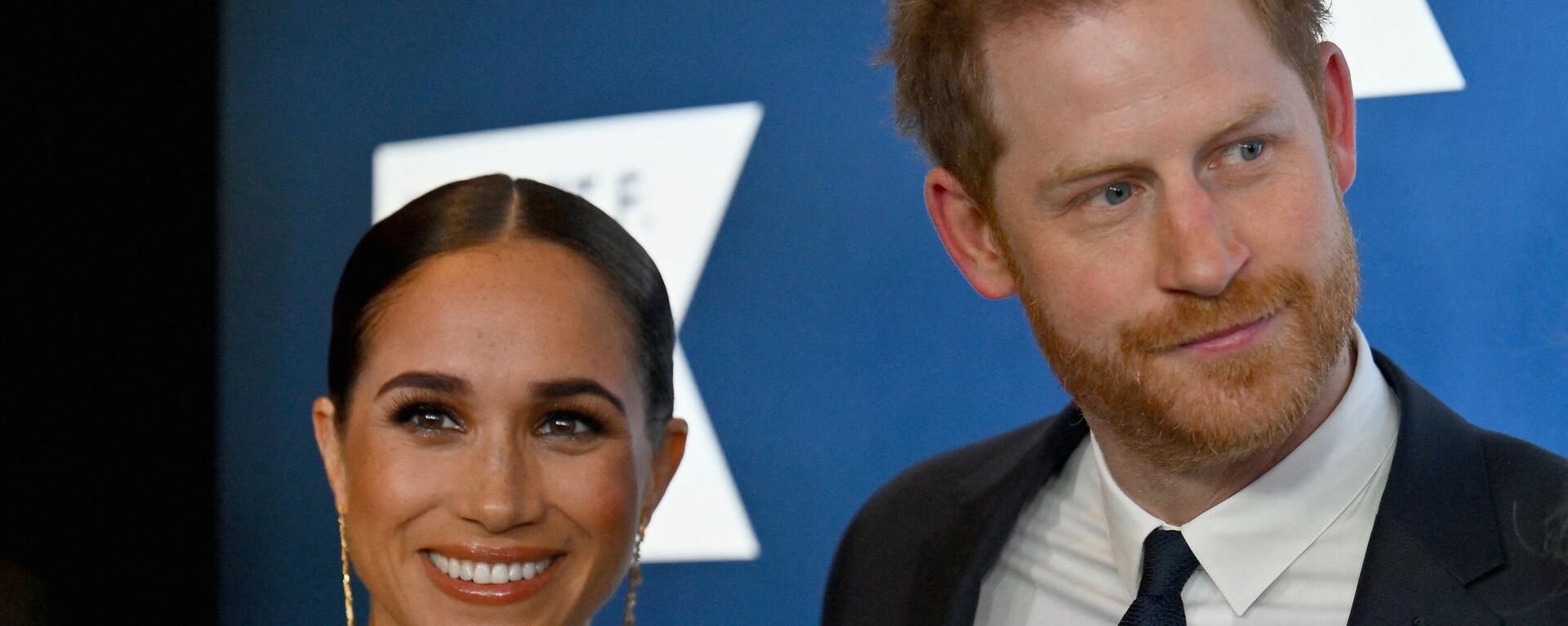 Prince Harry, Duke of Sussex, and Meghan, Duchess of Sussex, arrive at the 2022 Robert F. Kennedy Human Rights Ripple of Hope Award Gala at the Hilton Midtown in New York on December 6, 2022.  - Sputnik International, 1920, 02.03.2023
