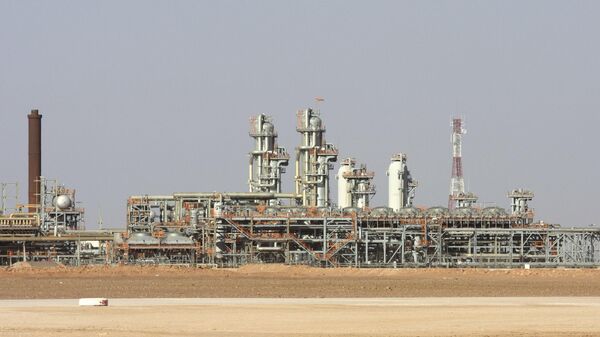 The Krechba gas plant in Algeria's Sahara Desert, about 1,200 kilometers (720 miles) south of the capital, Algiers, on Dec. 14, 2008. - Sputnik International