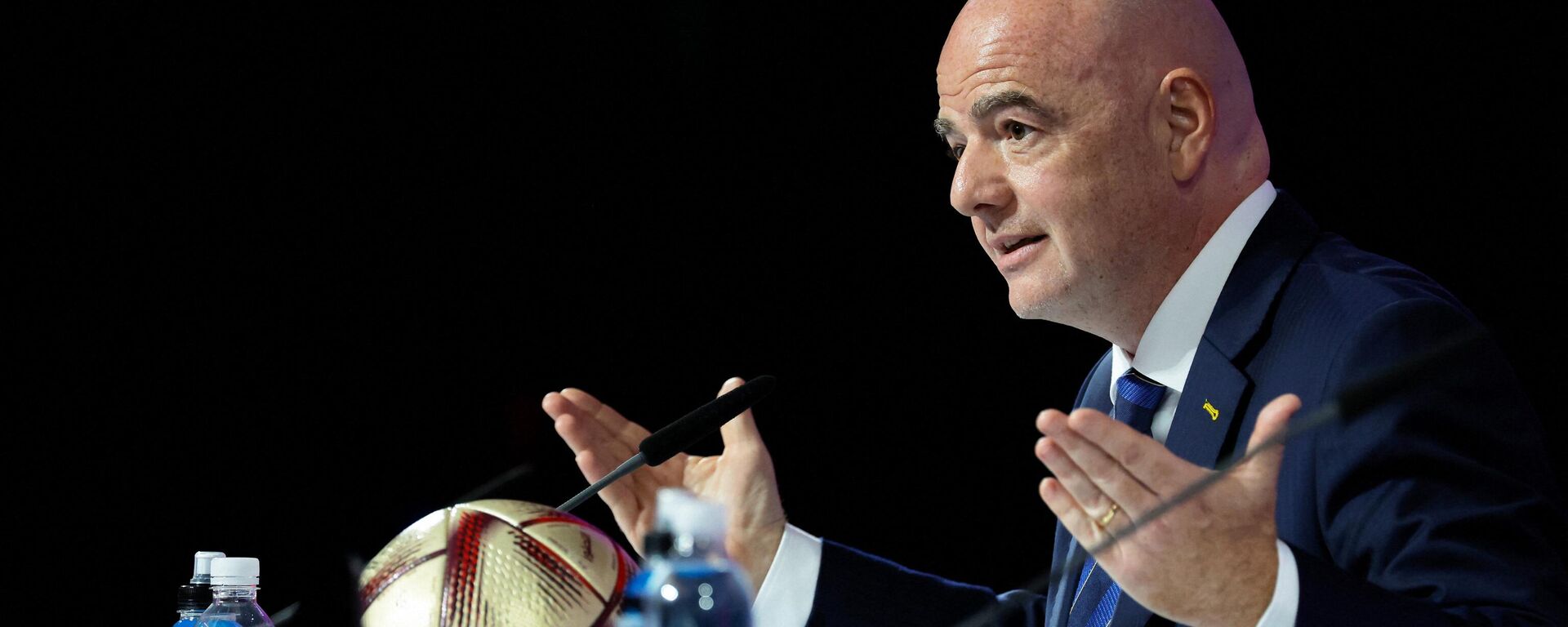FIFA President Gianni Infantino gives a press conference Qatar National Convention Center (QNCC) in Doha on December 16, 2022, during the Qatar 2022 World Cup football tournament. - Sputnik International, 1920, 17.12.2022