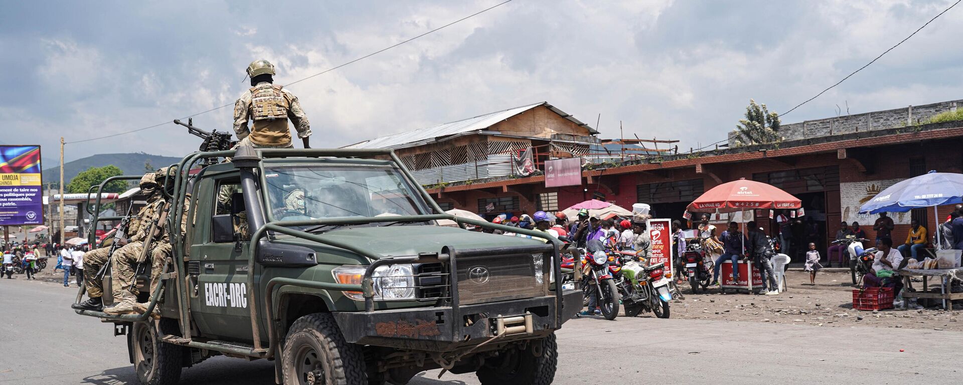 East African Community (EAC) force soldiers drive on a vehicle in Goma, eastern Democratic Republic of Congo, on December 2, 2022 - Sputnik International, 1920, 22.12.2022