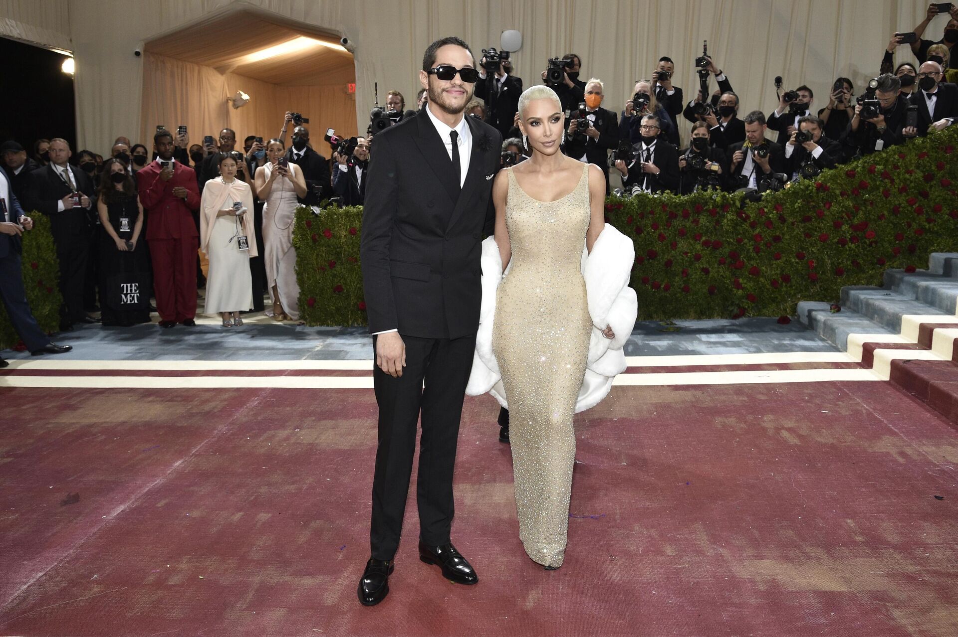Kim Kardashian, right, and Pete Davidson attend The Metropolitan Museum of Art's Costume Institute benefit gala celebrating the opening of the In America: An Anthology of Fashion exhibition on Monday, May 2, 2022, in New York. - Sputnik International, 1920, 23.12.2022