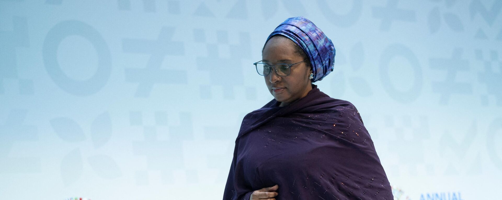 Nigeria's Finance Minister Zainab Ahmed leaves after a discussion about the global economy at the 2022 IMF/World Bank annual meeting October 13, 2022, in Washington, DC. - Sputnik International, 1920, 06.01.2023