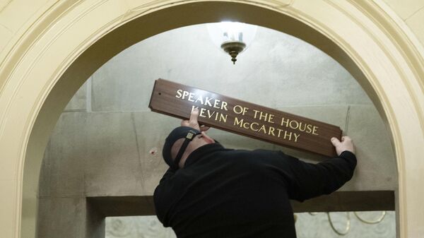 The sign at the office of House Speaker Kevin McCarthy of Calif., is installed on Capitol Hill in Washington, early Saturday, Jan. 7, 2023.  - Sputnik International