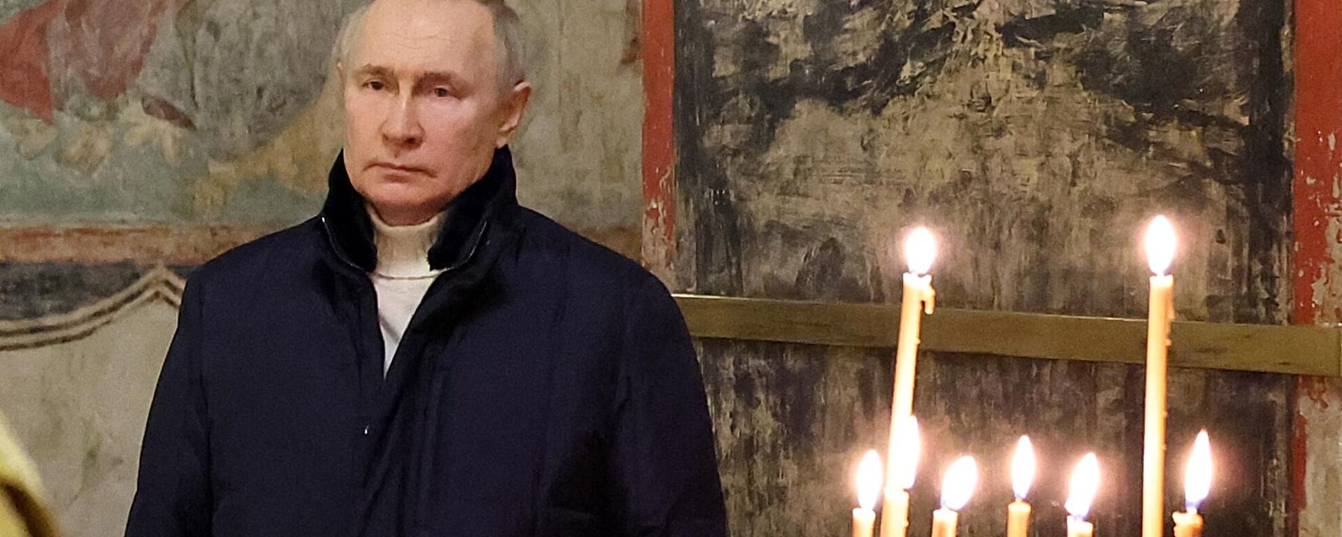 Russian President Vladimir Putin attends an Orthodox Christmas service - Sputnik International, 1920, 21.02.2023