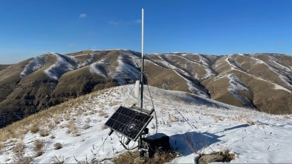 Screenshot of a tweet depicting what appears to be one of the antennas discovered by US authorities in Utah - Sputnik International