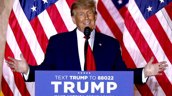 Former US President Donald Trump speaks at the Mar-a-Lago Club in Palm Beach, Florida, on November 15, 2022 - Sputnik International