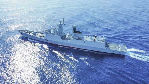 The PNS Tughril, a Type 054A/P frigate, patrols Pakistan's coastal waters.  - Sputnik International