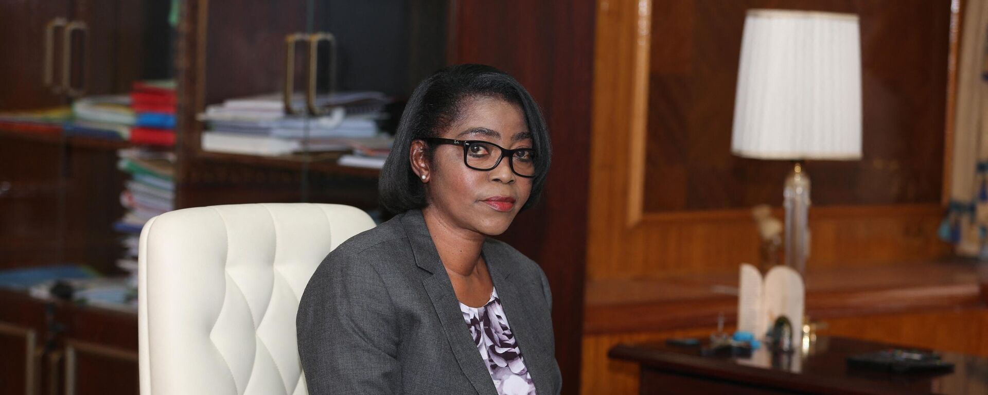Gabon Prime Minister Rose Christiane Ossouka Raponda poses in her office in Libreville during an interview with AFP on March 26, 2021.  - Sputnik International, 1920, 10.01.2023
