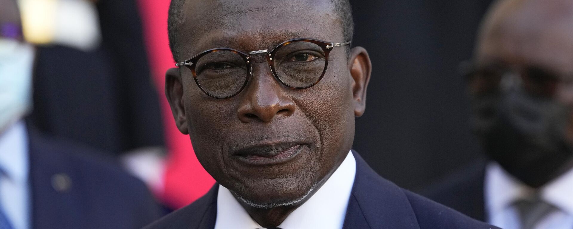 Benin President Patrice Talon listening to French President Emmanuel Macron after a sining ceremony at the Elysee Palace in Paris, Tuesday, Nov. 9, 2021.  - Sputnik International, 1920, 07.12.2025