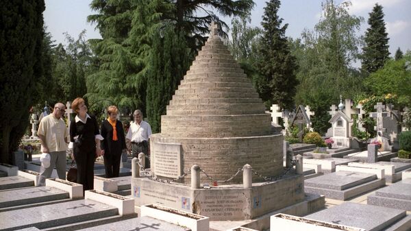 Russian cemetery in the French city of Sainte Genevieve des Bois  - Sputnik International
