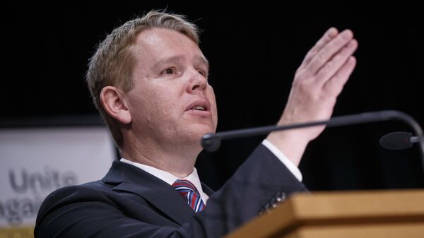 New Zealand's COVID-19 Response Minister Chris Hipkins gestures during a press conference in Wellington, New Zealand, Thursday, Oct. 28, 2021.  - Sputnik International