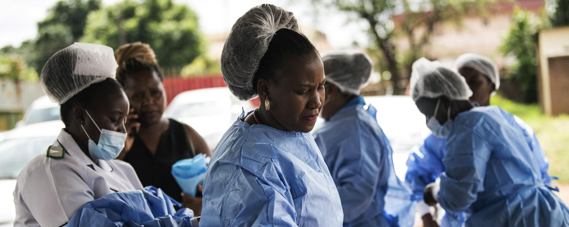 Health workers prepare to see patients suffering with cholera at Bwaila Hospital in Lilongwe central Malawi Wednesday, Jan. 11, 2023.  - Sputnik International, 1920, 21.01.2023