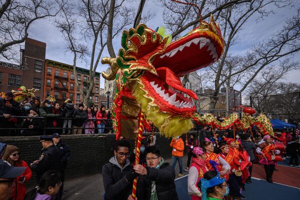 Performers celebrate the start of the Lunar New Year in New York&#x27;s Chinatown on 22 January 2023. - Sputnik International