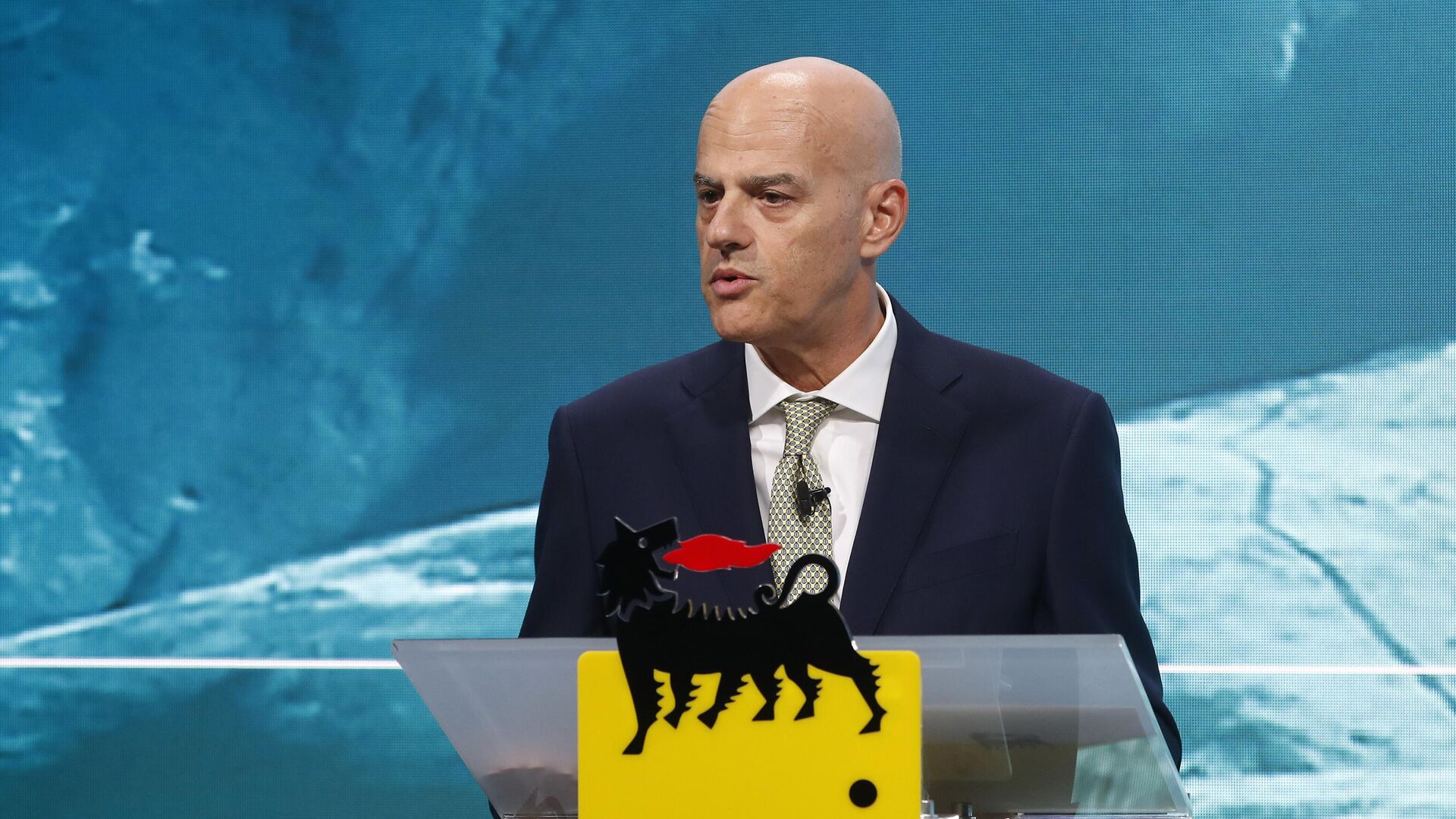 In this Friday, March 15, 2019 file photo, ENI CEO Claudio Descalzi delivers his speech during the 2019-22 ENI strategy presentation in San Donato Milanese, Milan, Italy.  - Sputnik International, 1920, 24.01.2023