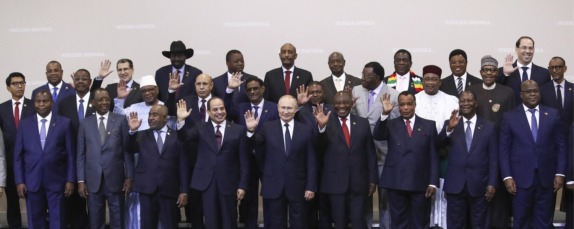 Russian President Vladimir Putin, center, poses for a photo with leaders of African countries at the Russia-Africa summit in the Black Sea resort of Sochi, Russia, Thursday, Oct. 24, 2019.  - Sputnik International, 1920, 26.01.2023