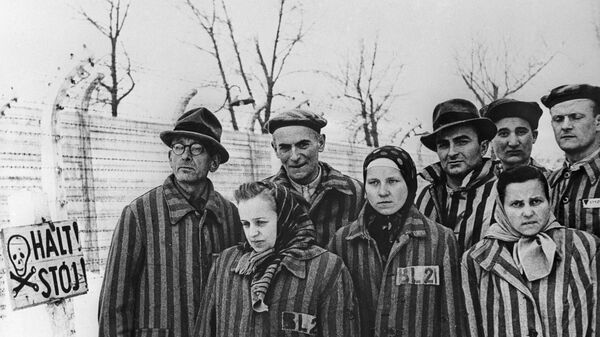 Prisoners held at Auschwitz prior to the liberation of the death camp by the Soviet Army - Sputnik International