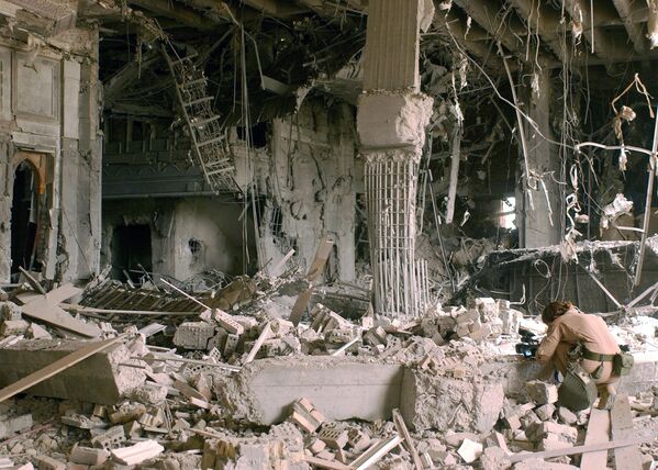 Ruins of the Baath Party headquarters in Baghdad, Iraq. - Sputnik International