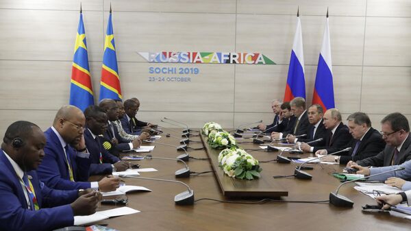 Russian President Vladimir Putin (3R) meets with Fйlix Antoine Tshilombo Tshisekedi (4L), President, Democratic Republic of the Congo, on the sidelines of the 2019 Russia-Africa Summit in Sochi on October 23, 2019. - Sputnik International
