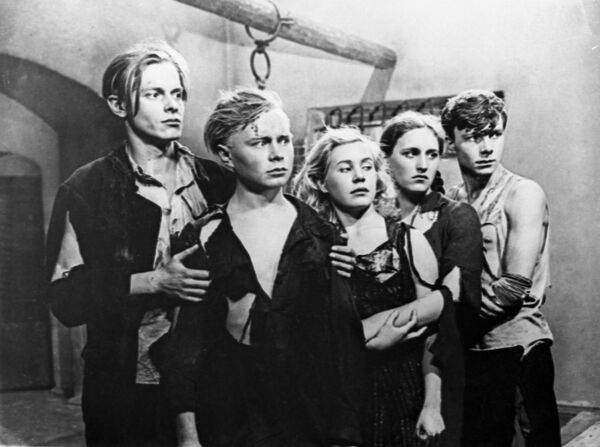 A still from the film &quot;The Young Guard&quot;, filmed at the Gorky Moscow Film Studio (now the Gorky Central Film Studio for Children and Youth Films). Reproduction, 1948. In total, the covert organization consisted of 47 boys and 24 girls.  - Sputnik International