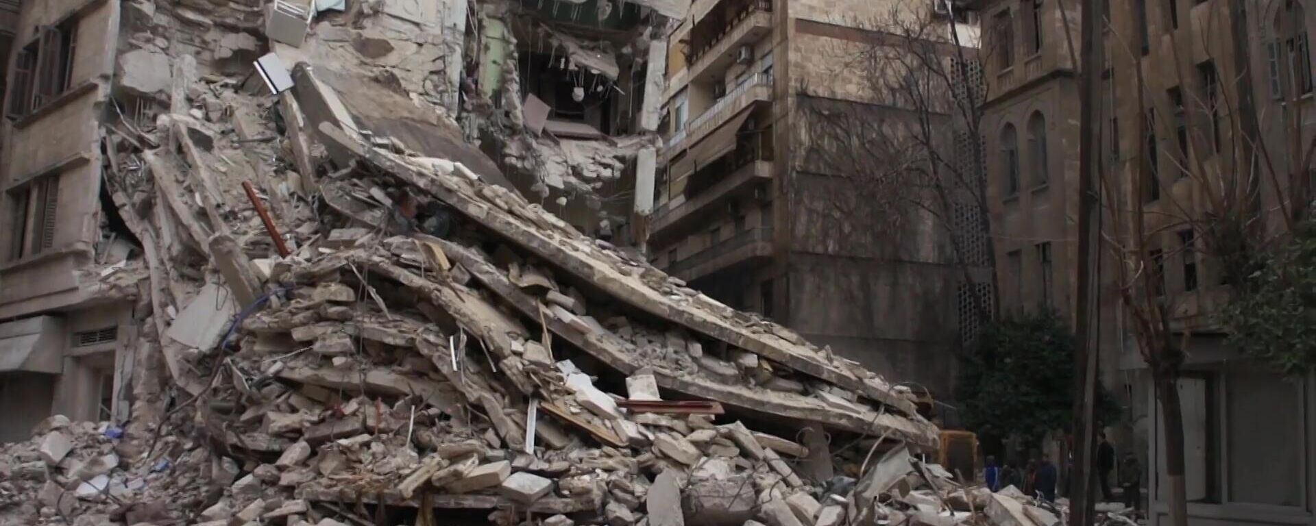 A residential building destroyed by a magnitude 7.8 earthquake that occurred on February 6 is seen in Aleppo, Syria - Sputnik International, 1920, 10.02.2023