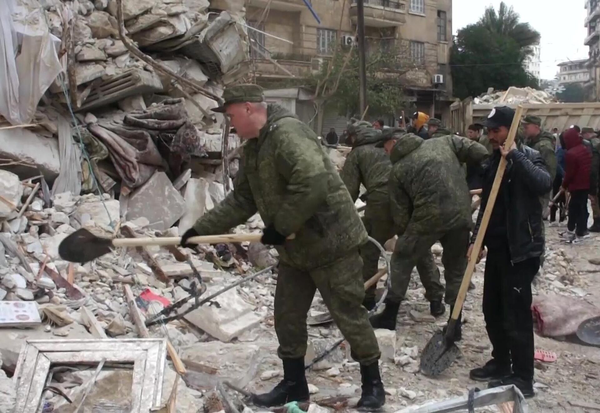 Russian military help eliminate consequences of the earthquake in Syria - Sputnik International, 1920, 14.02.2023