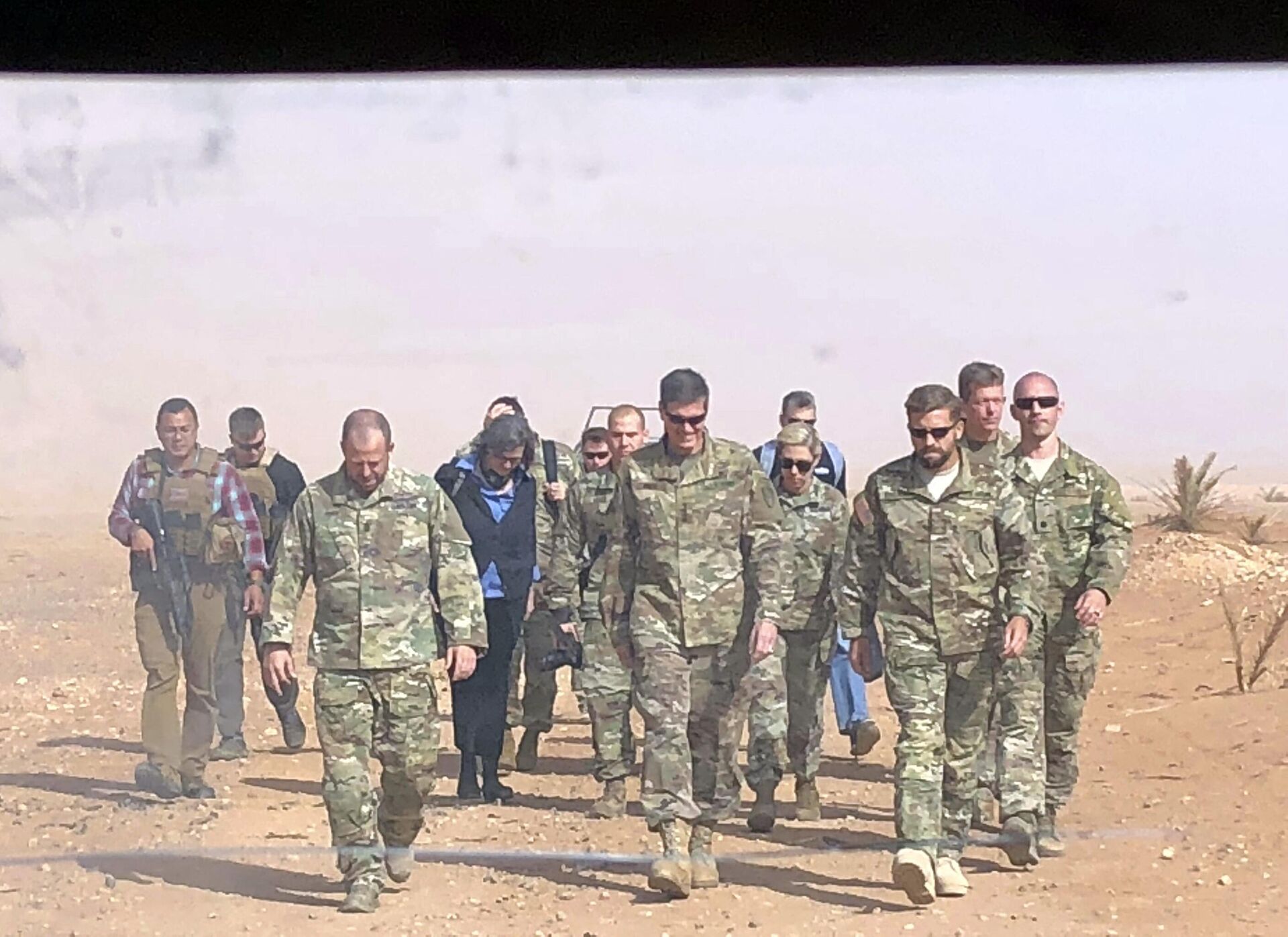 In this image made through a vehicle window, U.S. Gen. Joseph Votel, the top U.S. commander in the Middle East, center, arrives for an unannounced visit Monday, Oct. 22, 2018, at the al-Tanf military outpost in southern Syria. - Sputnik International, 1920, 14.02.2023