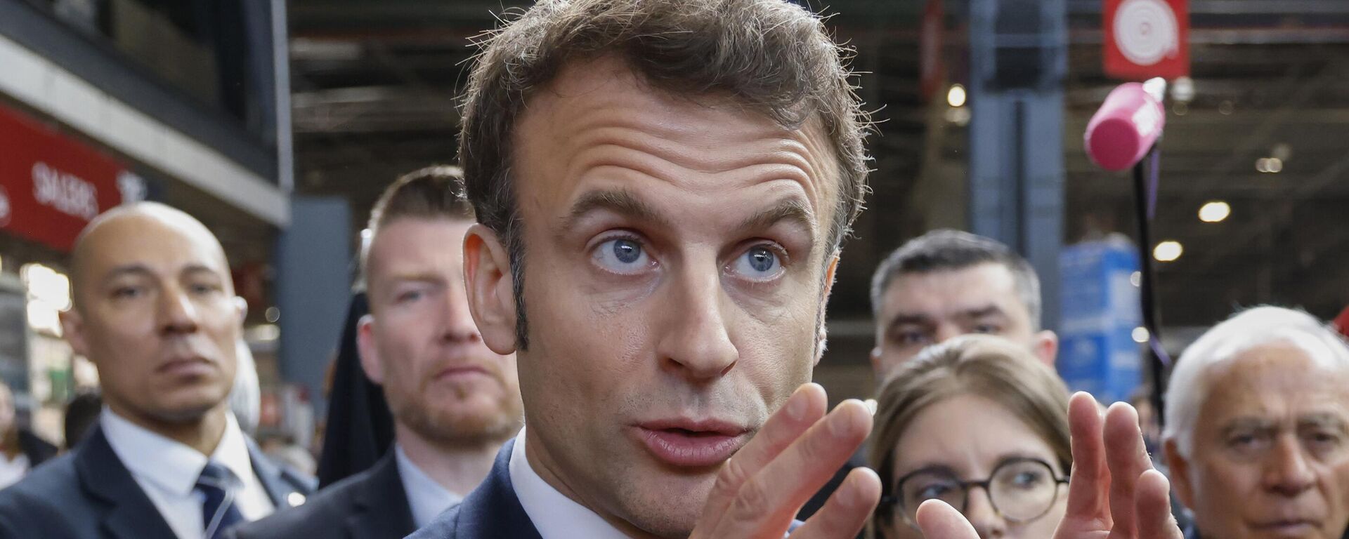 French President Emmanuel Macron speaks to the media as he visits the International Agriculture Fair in Paris, Saturday, Feb. 25, 2023. - Sputnik International, 1920, 28.02.2023