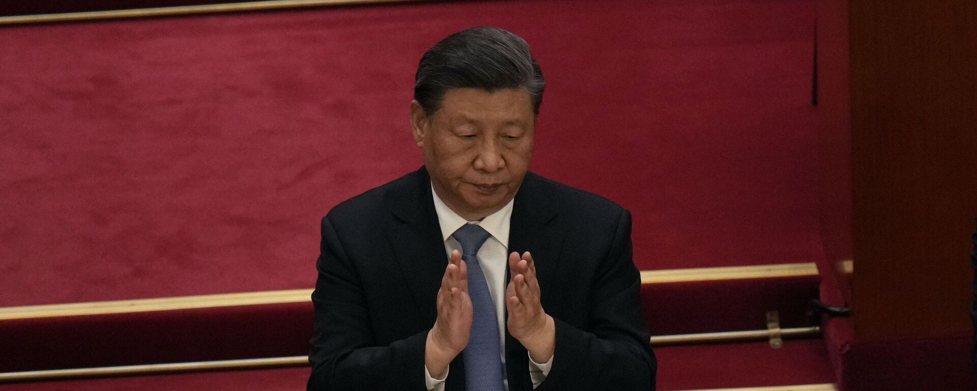 Chinese President Xi Jinping applauds during the opening session of the Chinese People's Political Consultative Congress (CPPCC) at the Great Hall of the People in Beijing, Saturday, March 4, 2023. (AP Photo/Andy Wong) - Sputnik International, 1920, 19.06.2023