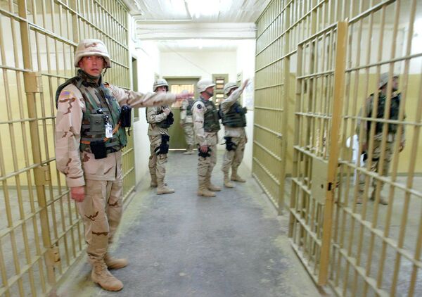 Under pressure from civilized society, the US army had to admit journalists to some parts of Abu Ghraib.  - Sputnik International