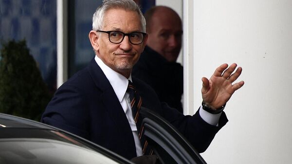 Gary Lineker, former England footballer turned sports TV presenter for the BBC, arrives at the King Power Stadium in Leicester, central England on March 11, 2023. - Sputnik International