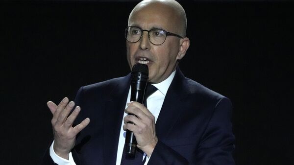 Eric Ciotti, supporter of conservative presidential candidate Valerie Pecresse, speaks during a campaign rally, Sunday, Feb. 13, 2022 in Paris. - Sputnik International