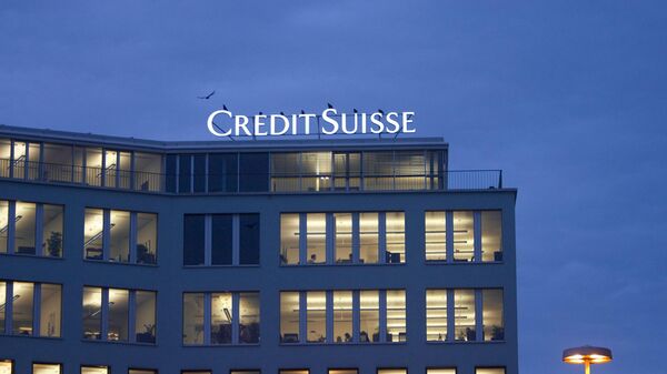 The logo of Credit Suisse is seen at a building in the Brunau quarters in Zurich, Switzerland - Sputnik International