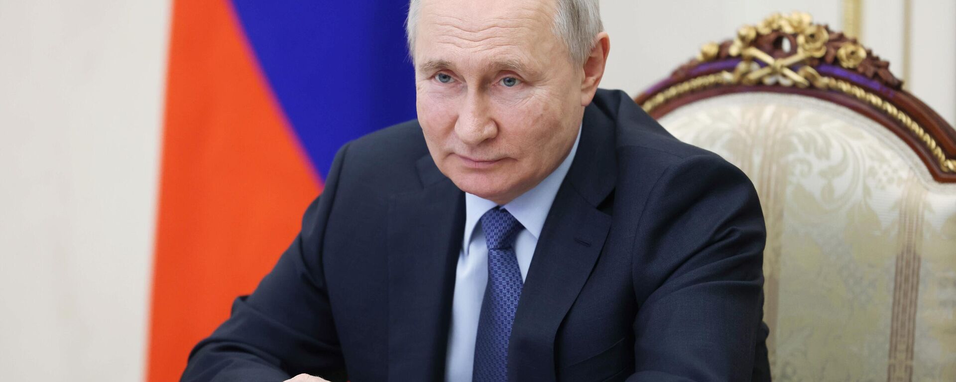 Russian President Vladimir Putin speaks by video conference to officials from Crimea, March 17, 2023. - Sputnik International, 1920, 08.12.2023