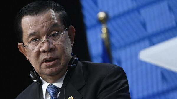 Cambodian Prime minister Hun Sen speaks during a press conference during the EU-ASEAN (Association of Southeast Asian Nations) summit at the European Council headquarters in Brussels on December 14, 2022. - Sputnik International